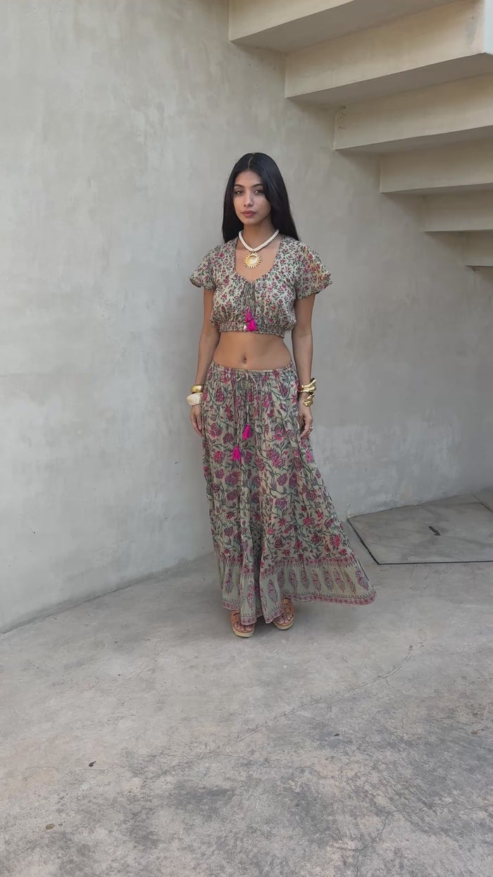 matching skirt set video - The Fox and the Mermaid