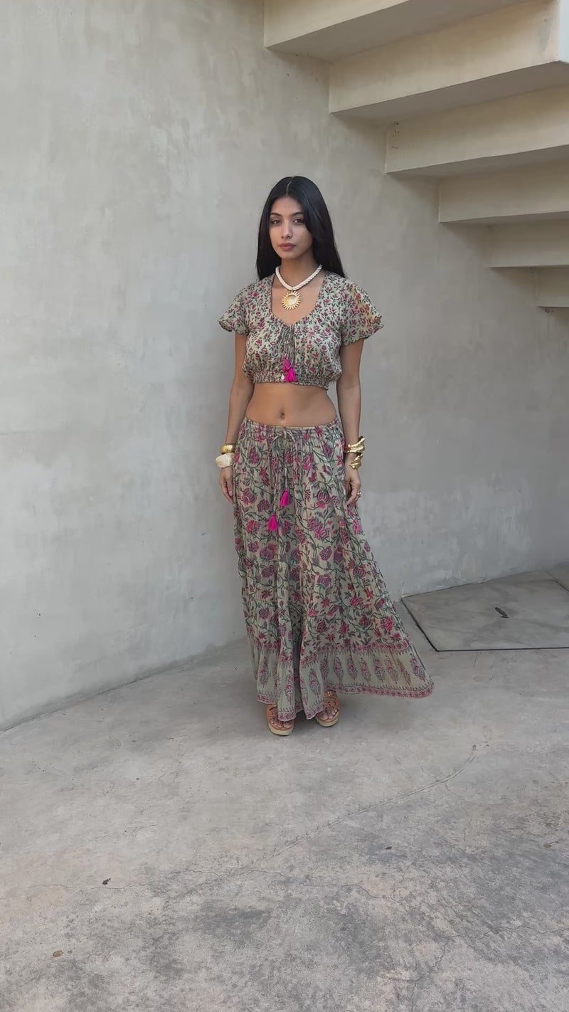 matching skirt set video - The Fox and the Mermaid