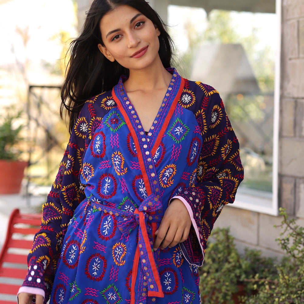 Embroidered kimono robe outlet